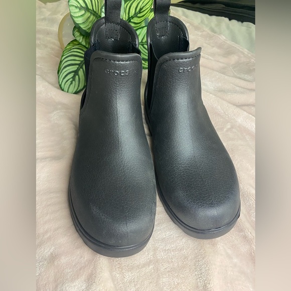 CROCS Shoes - Croocs Dylan Chelsea Boots Womens Crocs Size 10